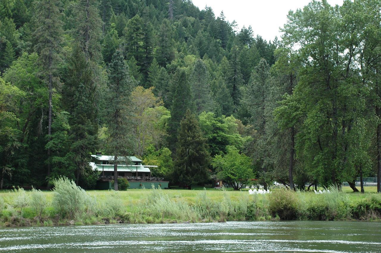 Morrisons Rogue River Lodge Merlin Extérieur photo