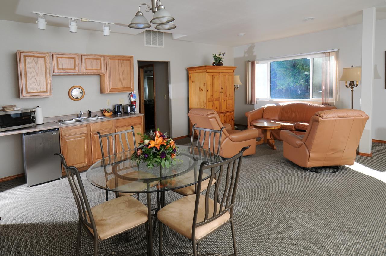Morrisons Rogue River Lodge Merlin Extérieur photo