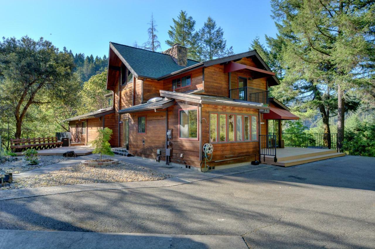 Morrisons Rogue River Lodge Merlin Extérieur photo