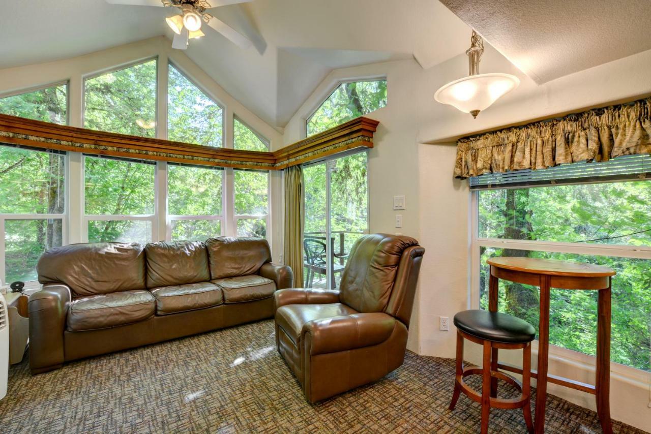 Morrisons Rogue River Lodge Merlin Extérieur photo
